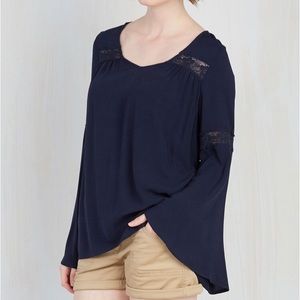 ModCloth Bell Sleeved Top Navy Like New